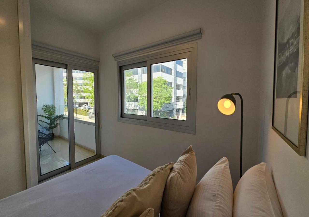 Phaedrus Living: City Centre Luxury Flat Esperidon 201 Nicosie Extérieur photo